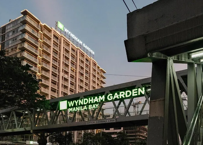 Hotel Wyndham Garden Bay Manila