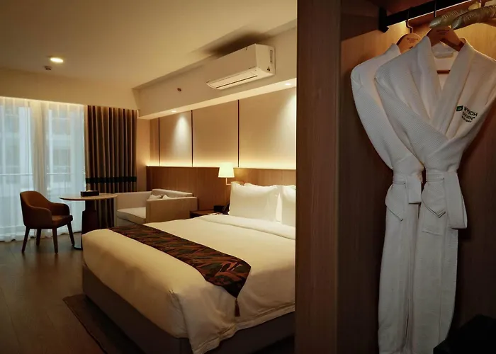 Hotel Wyndham Garden Bay