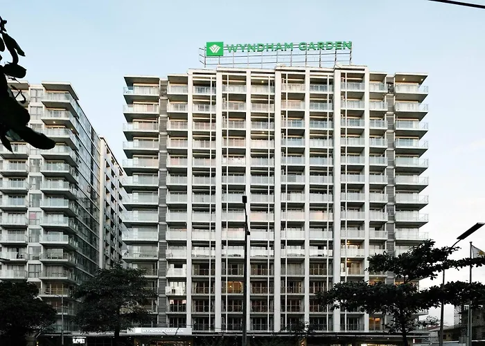 Wyndham Garden Bay Hotel