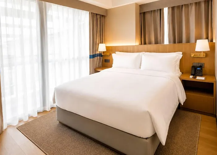 Wyndham Garden Bay Manila