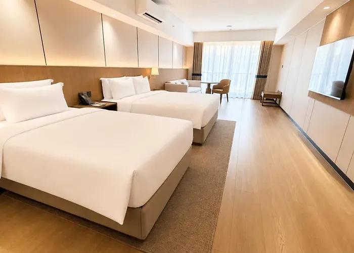 Wyndham Garden Bay Hotel Manila