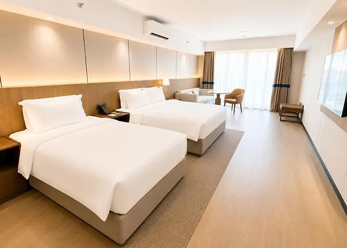 Wyndham Garden Bay Hotel Manila