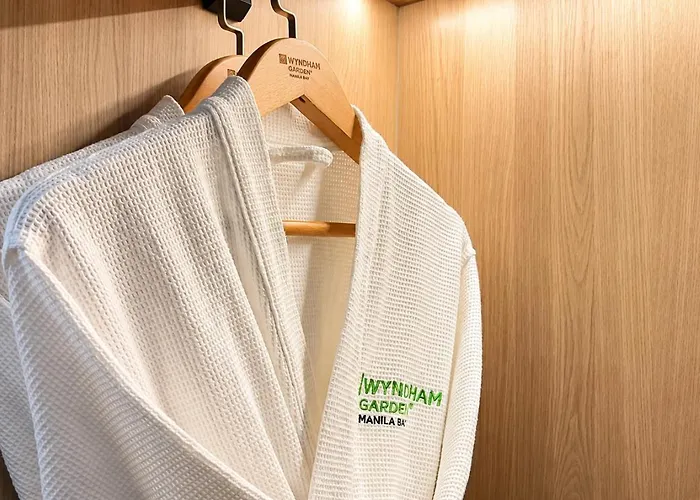 Wyndham Garden Bay Hotel Manila