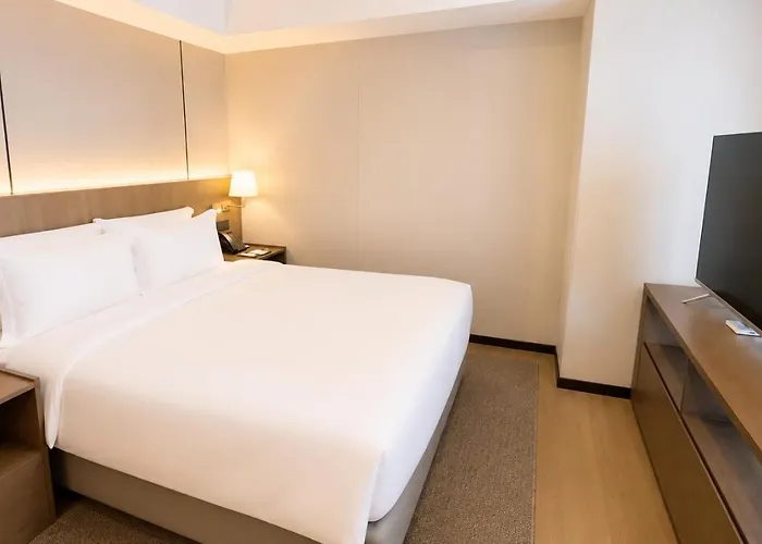 Wyndham Garden Bay Hotel Manila