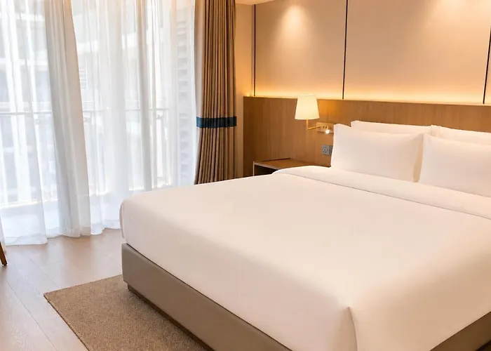 Hotel Wyndham Garden Bay Manila