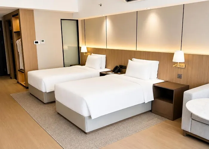 Wyndham Garden Bay Manila